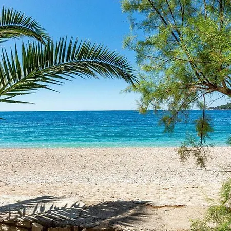 Potamsea Bliss 3 - Front, Sun Beds & Parking * Himare